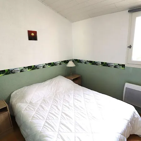 Duplex 3 Pieces 6 Pers Avec Clim Et Parking Au Grau-du-roi - Fr-1-307-279 Apartment *